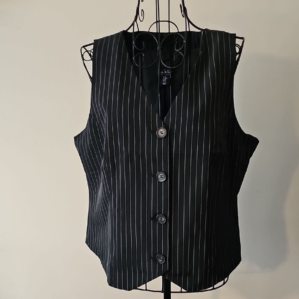 Nicole Miller Black Pinstripe Sleeveless Vest